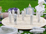 Boîte cadeau YATOJUZI avec pierres Howlite, cadeau élégant pour bien-être et sensibilité.
