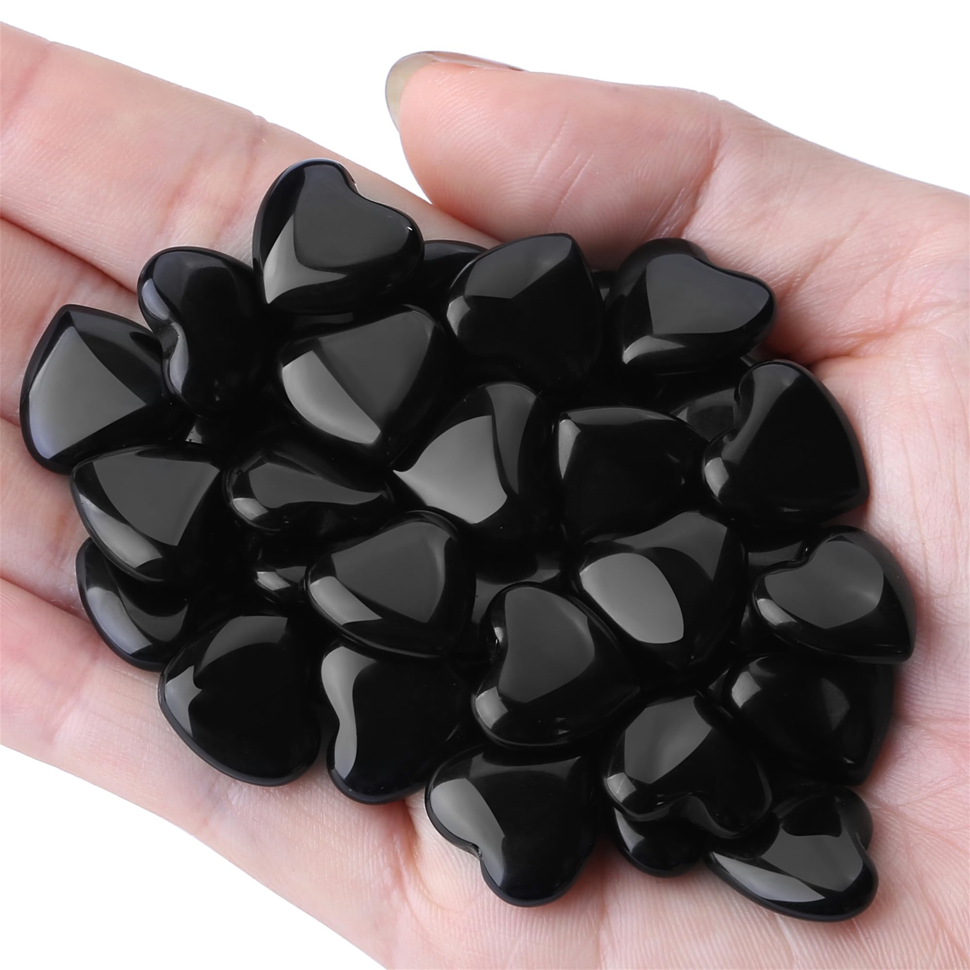 Cœur obsidienne noire YATOJUZI porté en collier, utile au quotidien.