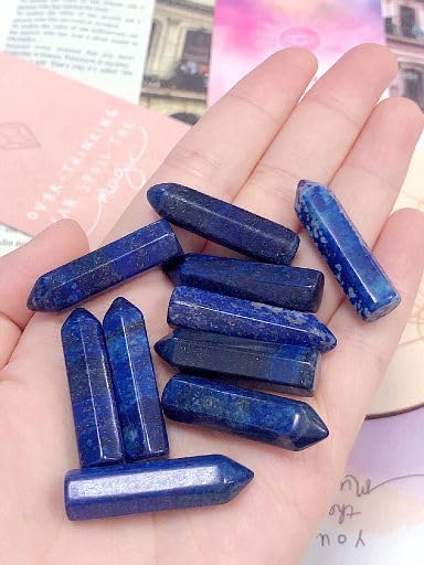 Séance de méditation avec lapis lazuli, soutien à la concentration.