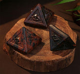 Pierre obsidienne rouge de YATOJUZI, œil gardien et décoration zen.