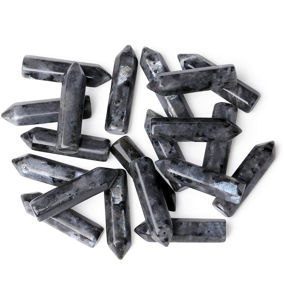 Pierres Labradorite noire polies de YATOJUZI, idéales pour méditation et équilibre.