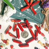 YATOJUZI pointes hexagonales jaspe rouge – stimulation précise lors des rituels.