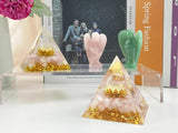Tour pierres rose quartz YATOJUZI, pratique de méditation pour concentration.