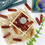 Utilisation zen avec les pierres polies, favorise méditation et équilibre énergétique.