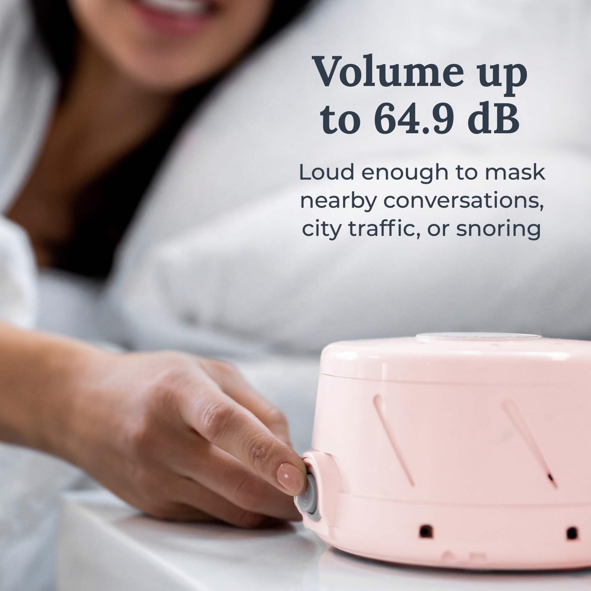 Yogasleep Dohm Classic rose, ambiance chambre paisible pour les nuits sereines.