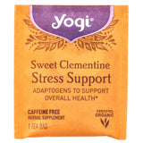 Tasse chaude YOGI TEA Sweet Clementine, zeste d'orange pour une pause bien-être.