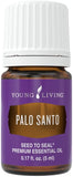 Young Living Palo Santo, diffusion purifie l'atmosphère: soutient détente et concentration pendant séance.