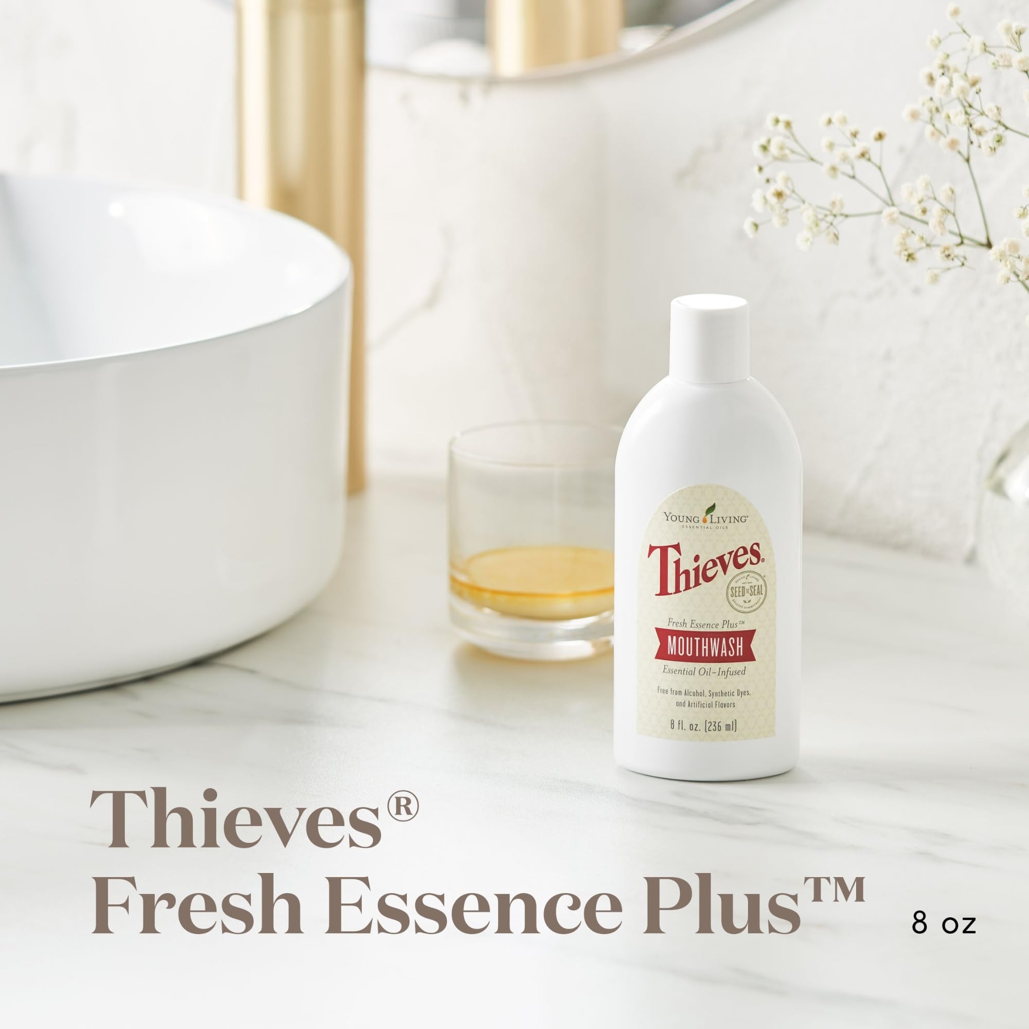 Bouteille compacte Young Living Thieves Fresh Essence idéale en voyage.