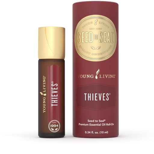 Young Living Thieves Roll-On: bouteille-applicateur portable pour usage rapide.