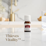 Young Living Thieves Vitality, diffusion aromatique, crée une ambiance rafraîchissante et apaisante.