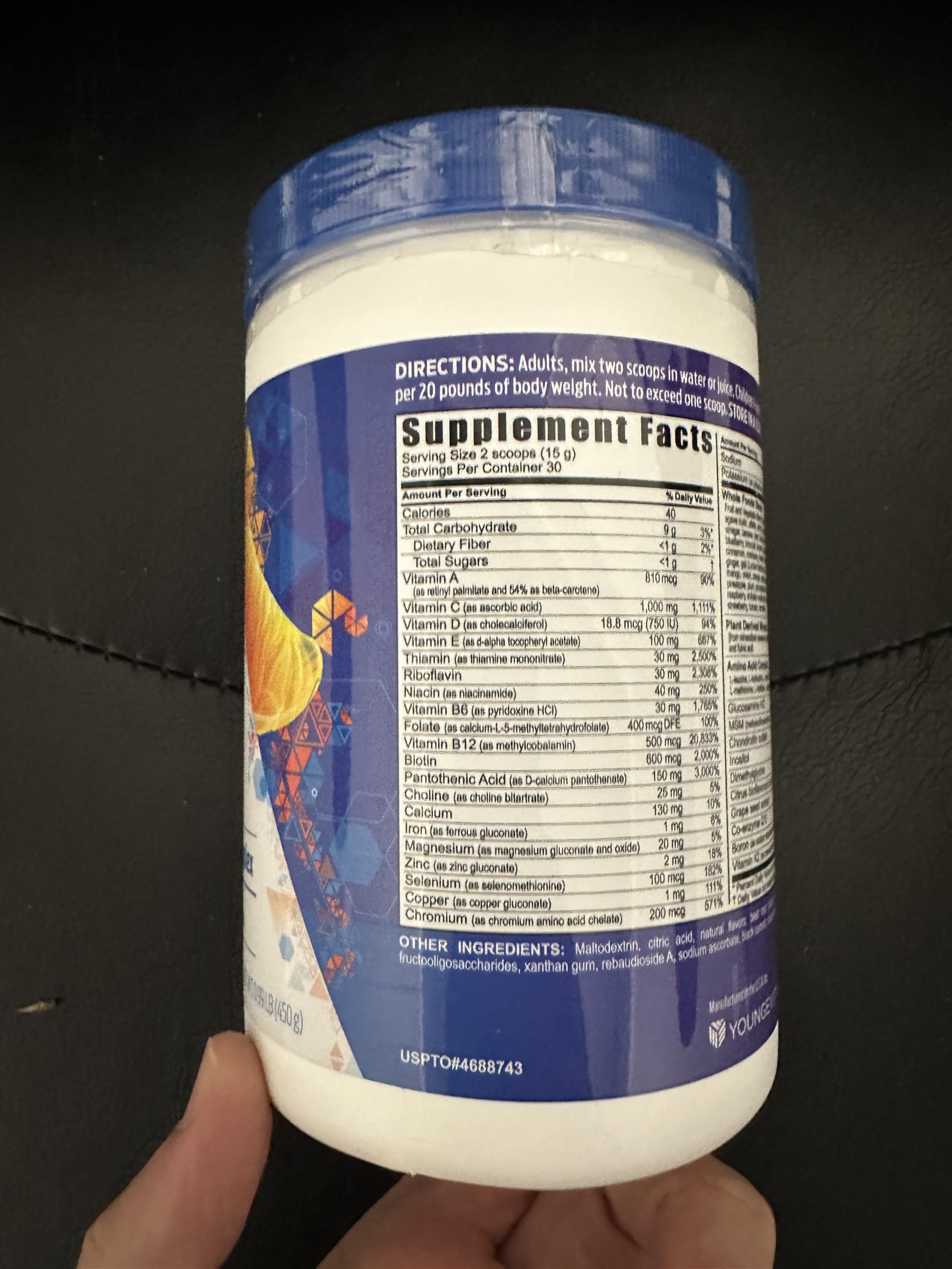 Routine matinale avec Youngevity BTT Originale dans le petit-déjeuner.