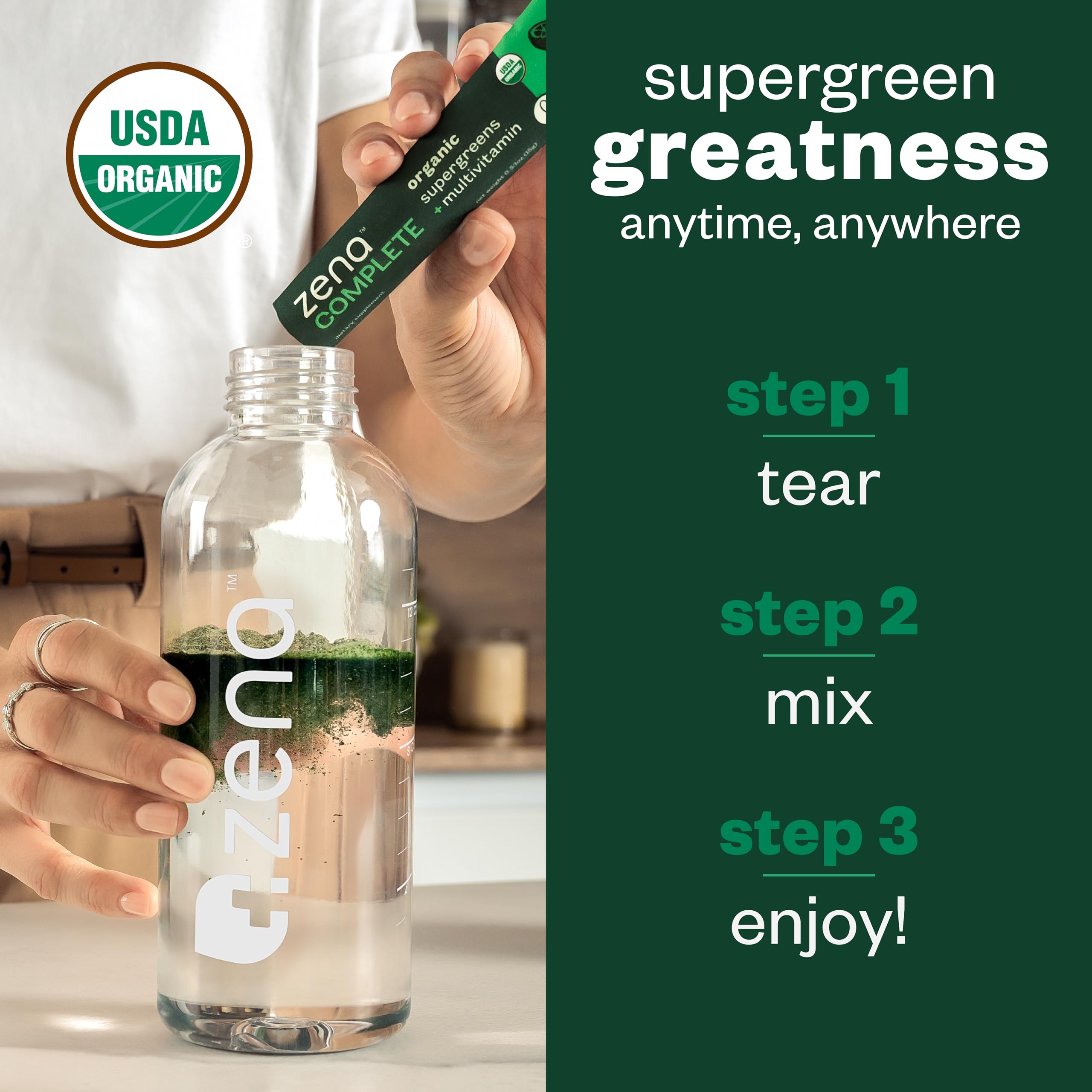 Préparation rapide Zena Nutrition avec eau et glaçons