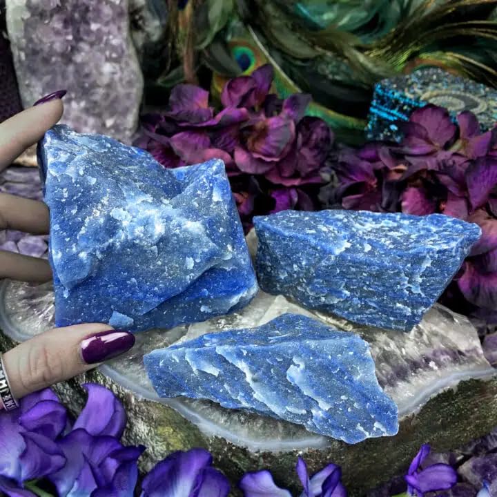 Zenkeeper aventurine bleue brute: idéal comme petit cadeau symbolisant paix et harmonie.