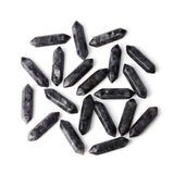 Pierre labradorite noire ZHIYUXI en baguette, favorisant la clarté mentale et le calme.