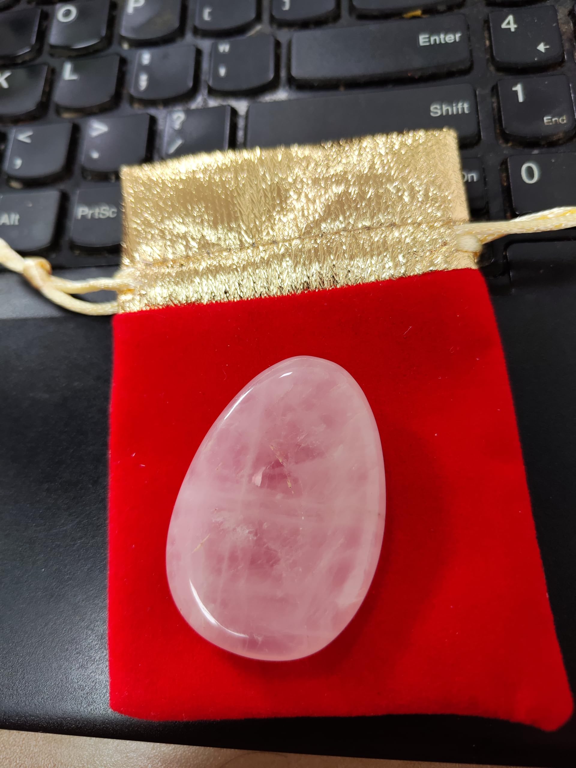 La pierre zmgmsmh compacte pour poche, quartz rose, forme larme, pratique en déplacement